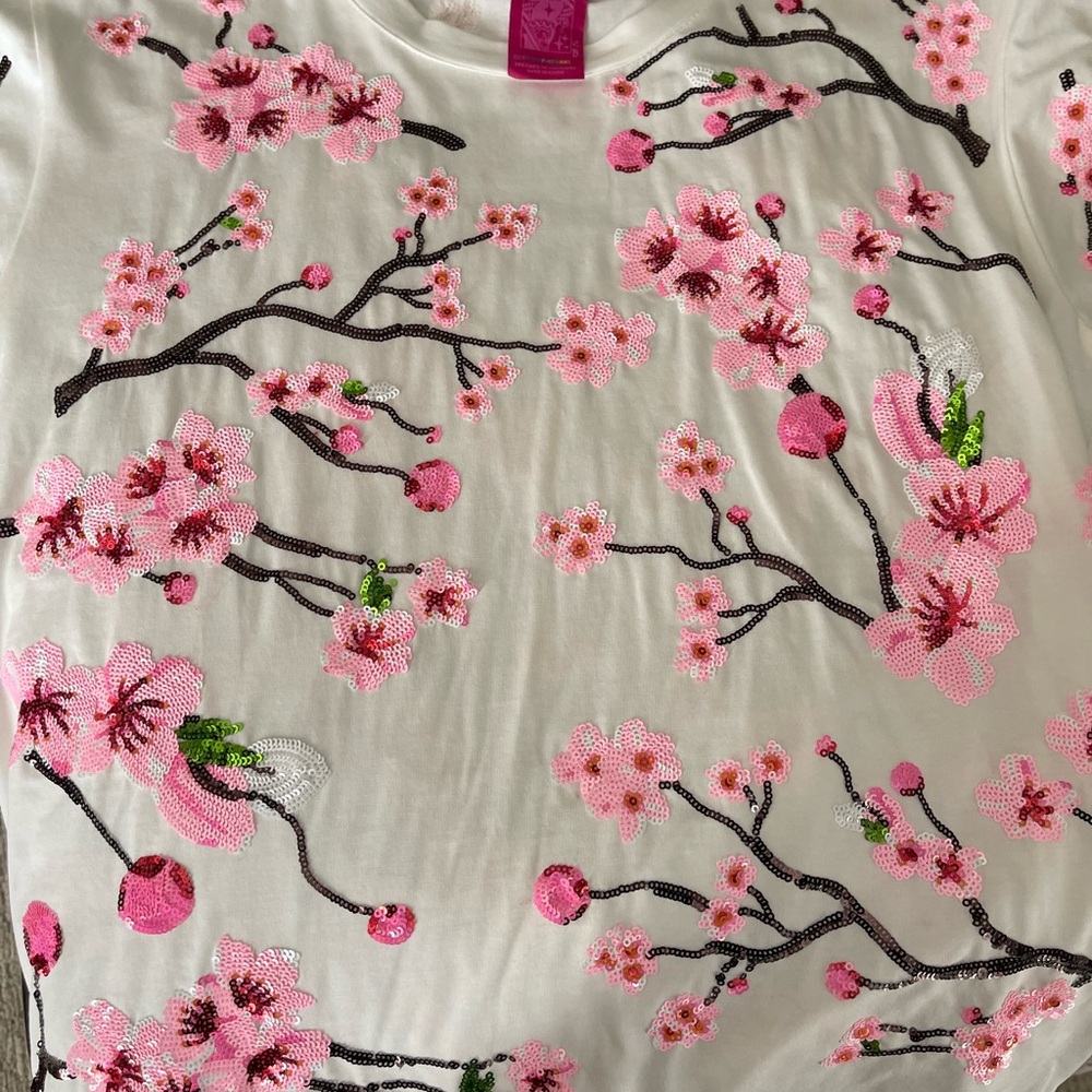 QUEEN OF SPARKLES White Tee with Pink Floral Design - Picture 2 of 4
